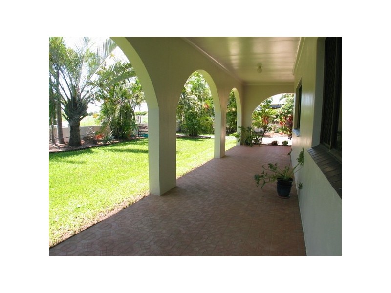 107 Hillview Road, Bowen QLD 4805