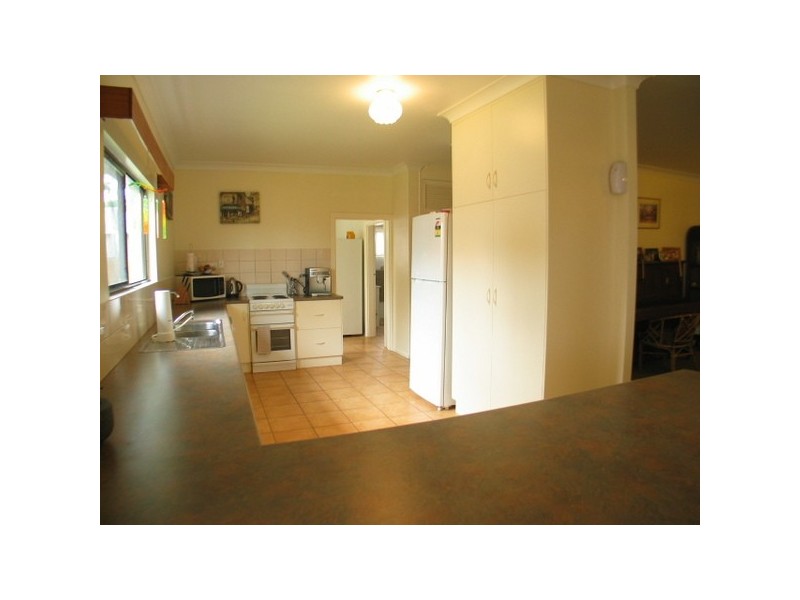 107 Hillview Road, Bowen QLD 4805