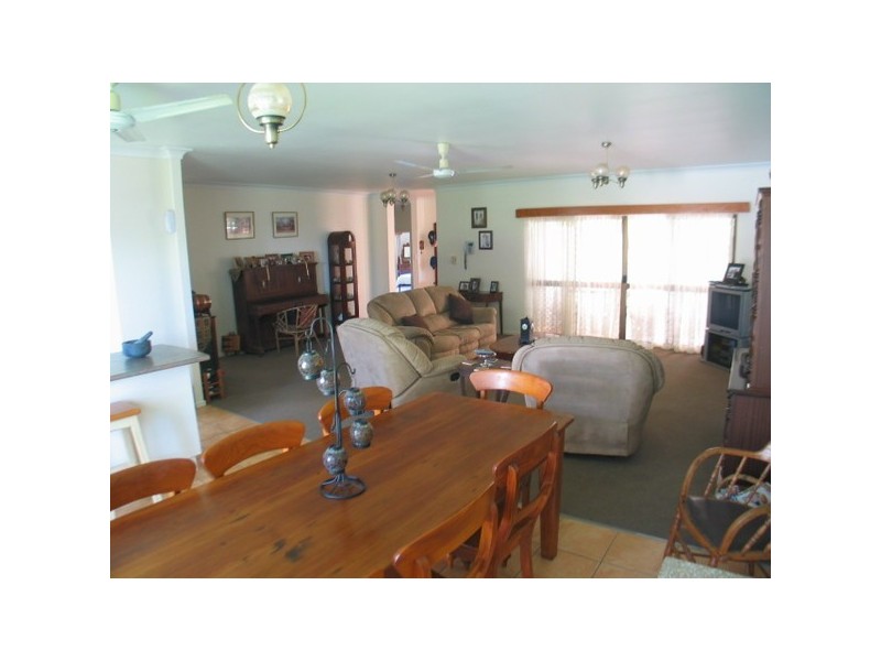 107 Hillview Road, Bowen QLD 4805