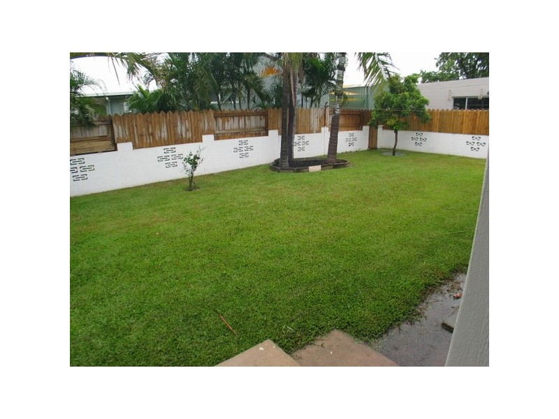 107 Hillview Road, Bowen QLD 4805