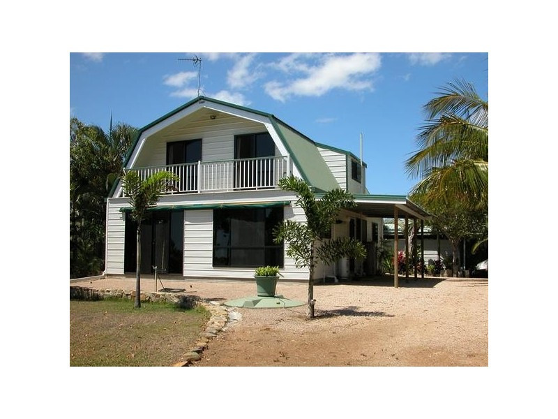6 Baxter Avenue, Brisk Bay QLD 4805