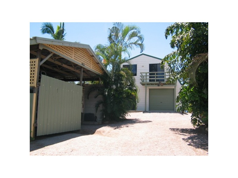 6 Baxter Avenue, Brisk Bay QLD 4805