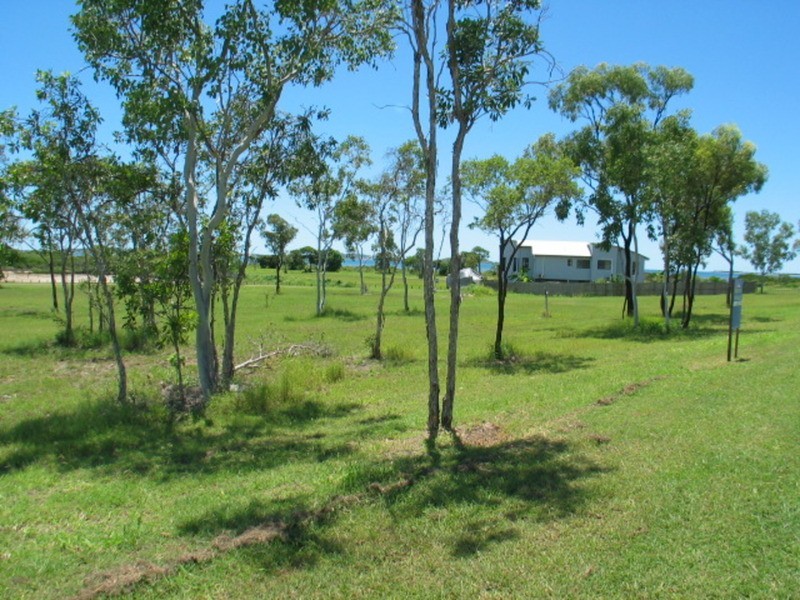 79 – 81 Ocean View Drive, Bowen QLD 4805