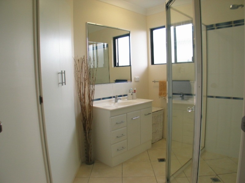 19 Hillview Place, Bowen QLD 4805