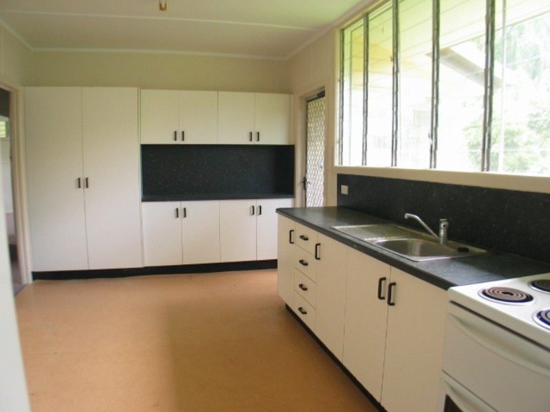 22a Sinclair Street, Bowen QLD 4805