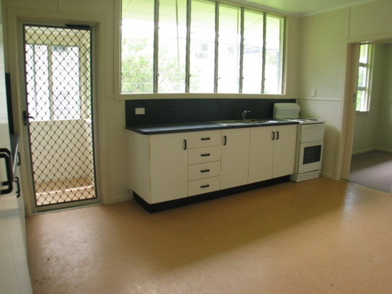 22a Sinclair Street, Bowen QLD 4805