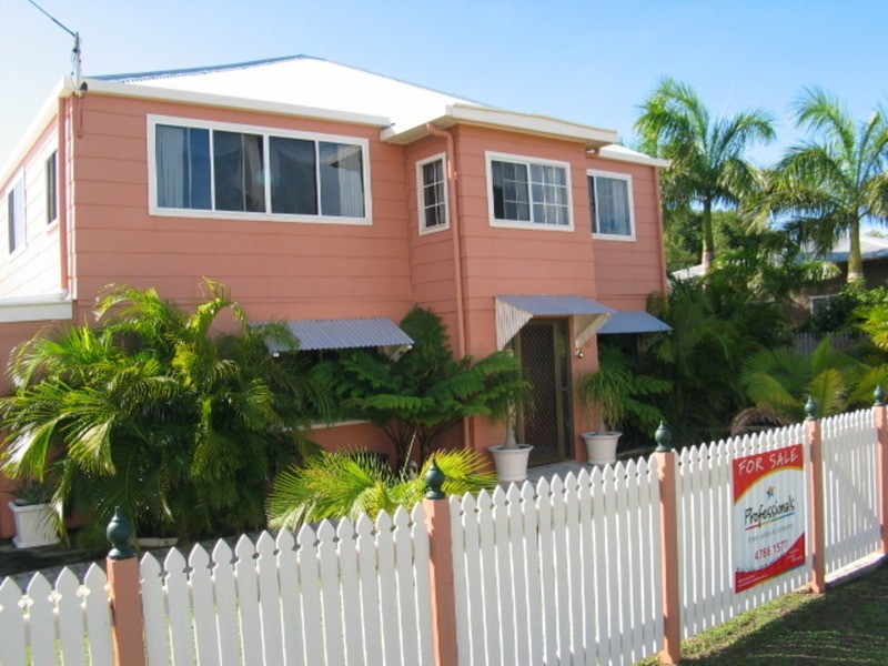 8 Gordon Street, Bowen QLD 4805
