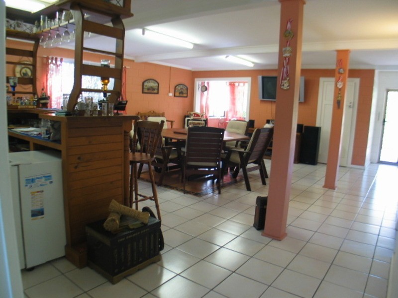 8 Gordon Street, Bowen QLD 4805