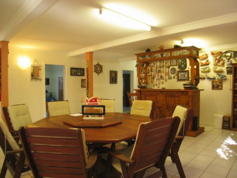 8 Gordon Street, Bowen QLD 4805