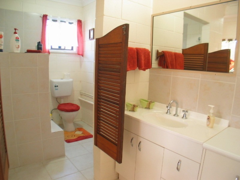 8 Gordon Street, Bowen QLD 4805
