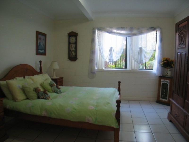 8 Gordon Street, Bowen QLD 4805