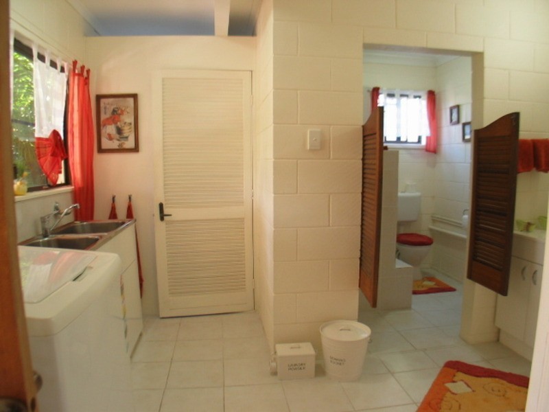 8 Gordon Street, Bowen QLD 4805