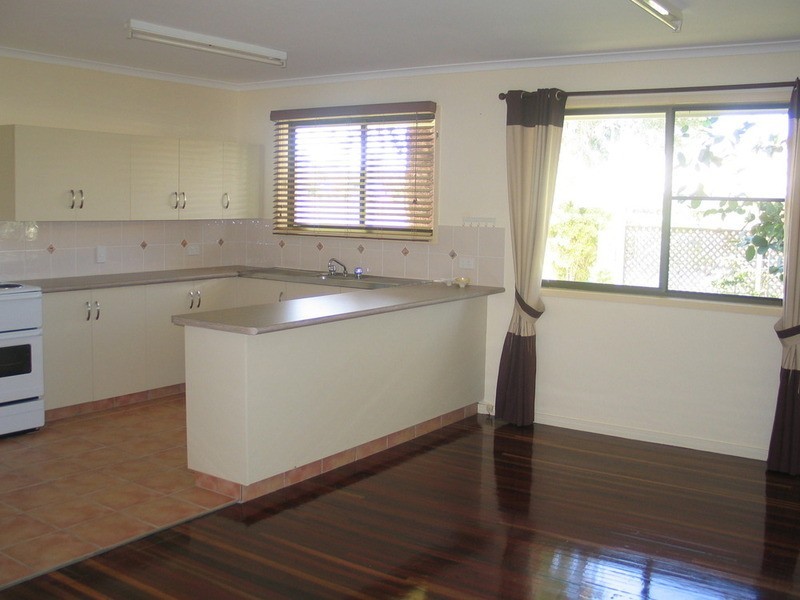 19 West Street, Bowen QLD 4805