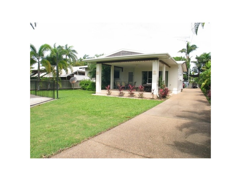 13 Tracey Street, Bowen QLD 4805