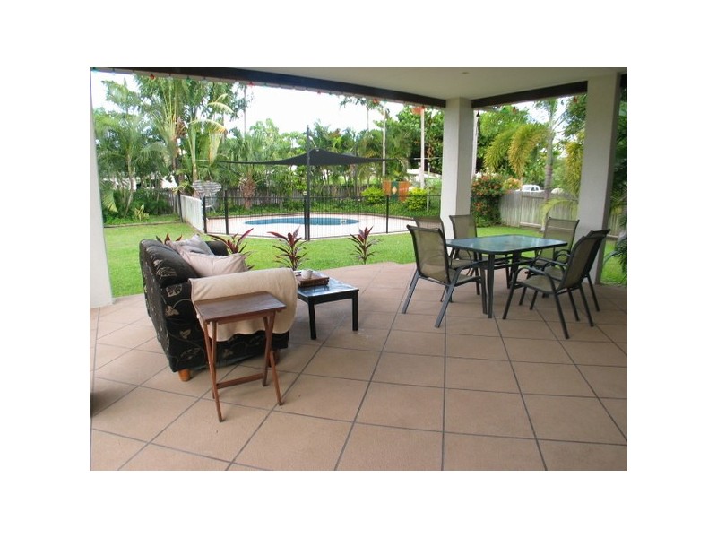 13 Tracey Street, Bowen QLD 4805