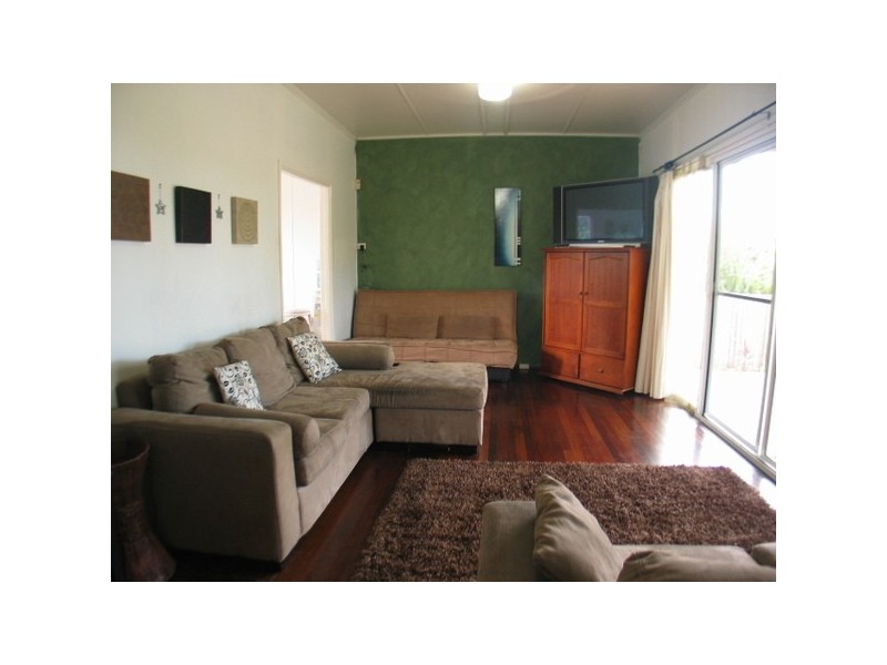 13 Tracey Street, Bowen QLD 4805