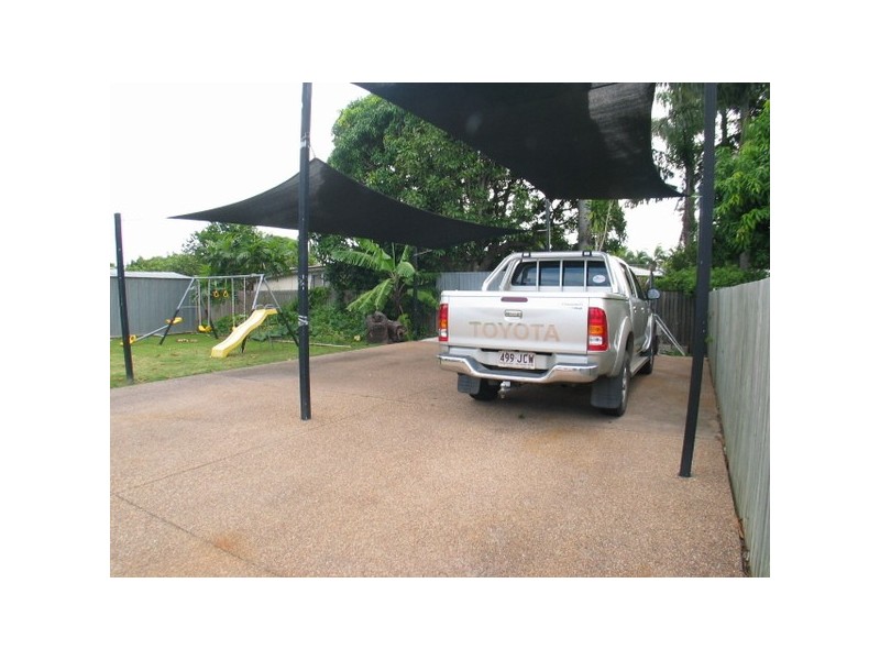 13 Tracey Street, Bowen QLD 4805