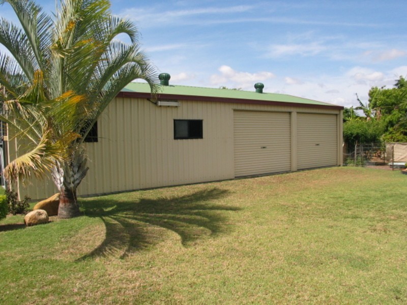 15  Dove Street, Bowen QLD 4805