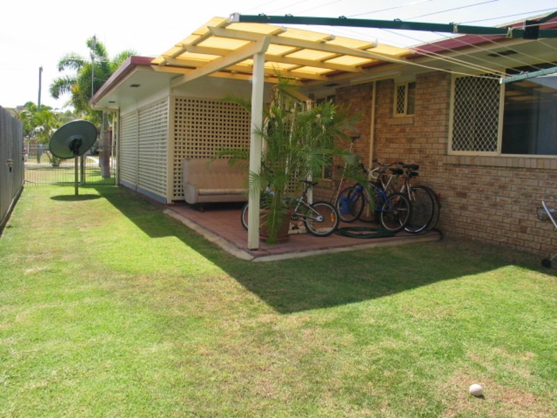 15  Dove Street, Bowen QLD 4805