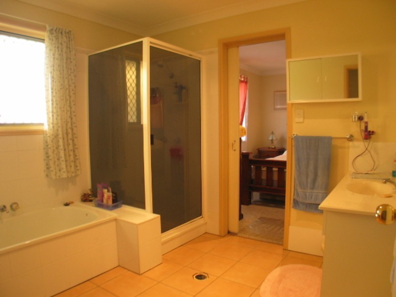 15  Dove Street, Bowen QLD 4805