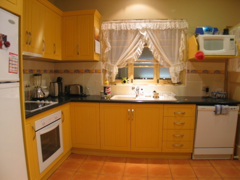 21 Poole Street, Bowen QLD 4805