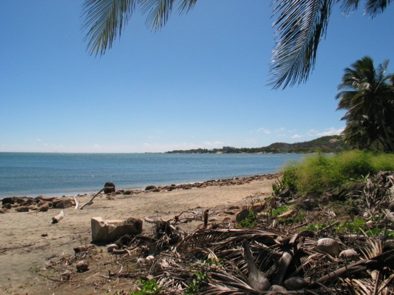 58 Horseshoe Bay Road, Bowen QLD 4805