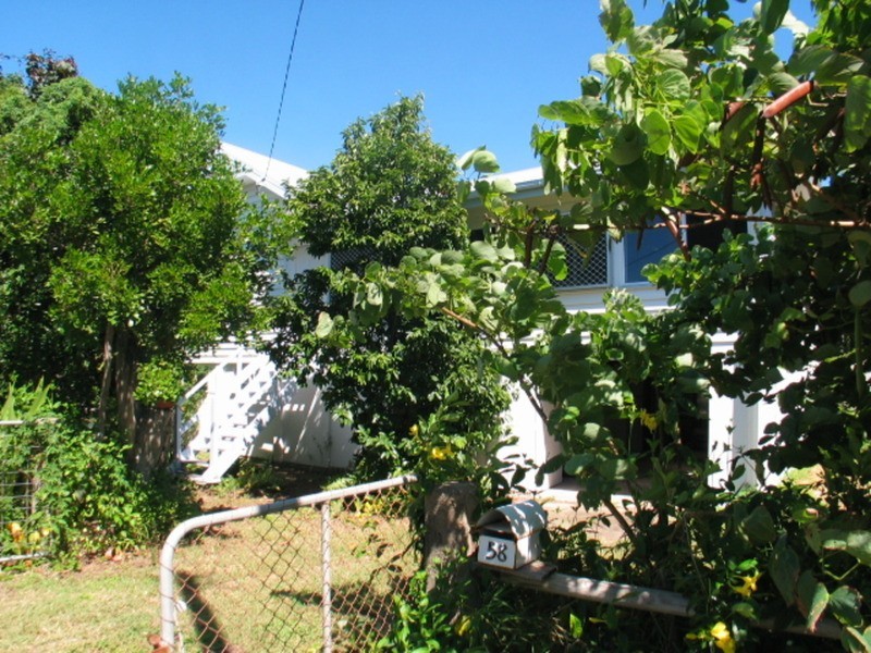 58 Horseshoe Bay Road, Bowen QLD 4805