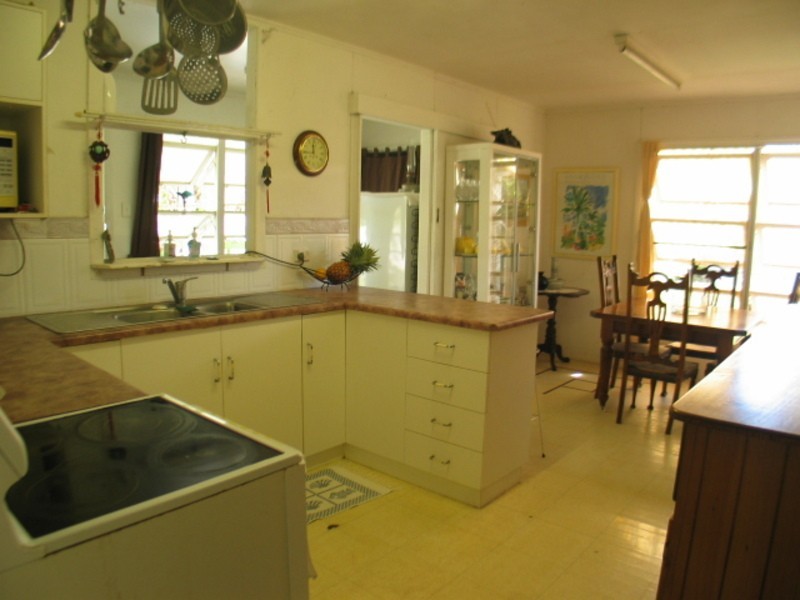 25 Tollington Road, Bowen QLD 4805