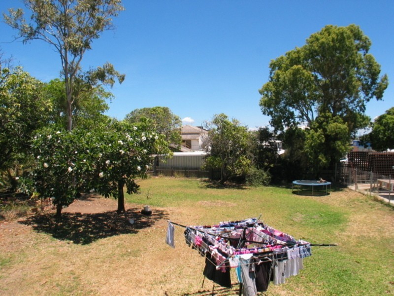 33 Gordon Street, Bowen QLD 4805