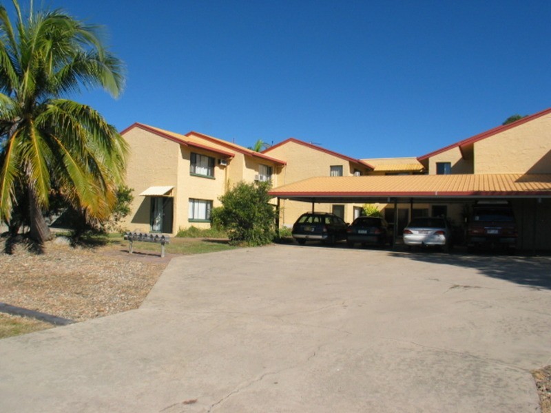 3/2a Powell Street, Bowen QLD 4805