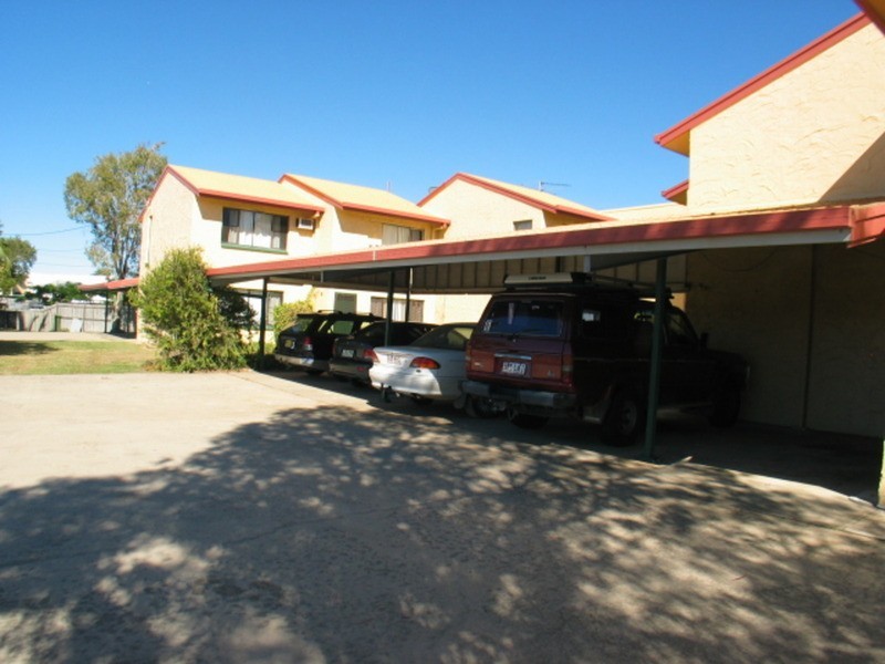 3/2a Powell Street, Bowen QLD 4805