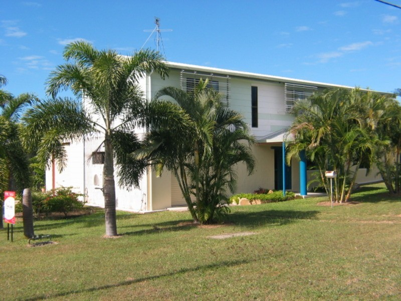 44 Mitchell Street, Bowen QLD 4805