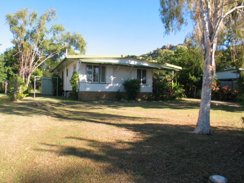 5 Pandanus Street, Bowen QLD 4805