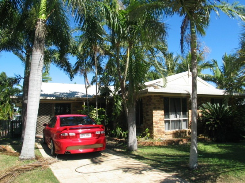 39 Coral Street, Bowen QLD 4805