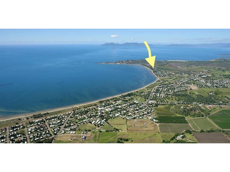 39 Coral Street, Bowen QLD 4805