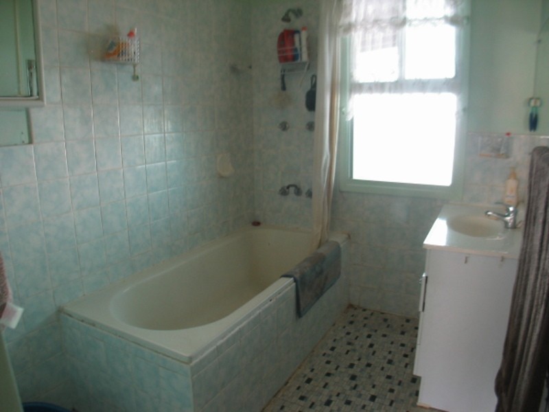 19 Golf Links Road, Bowen QLD 4805