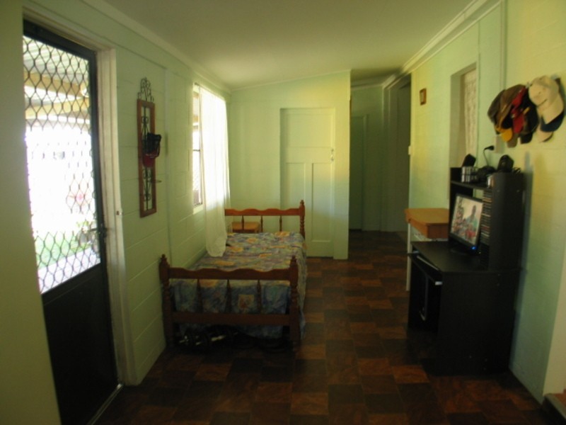 19 Golf Links Road, Bowen QLD 4805