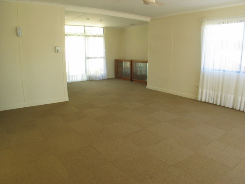 13 Sunset Crescent, Bowen QLD 4805