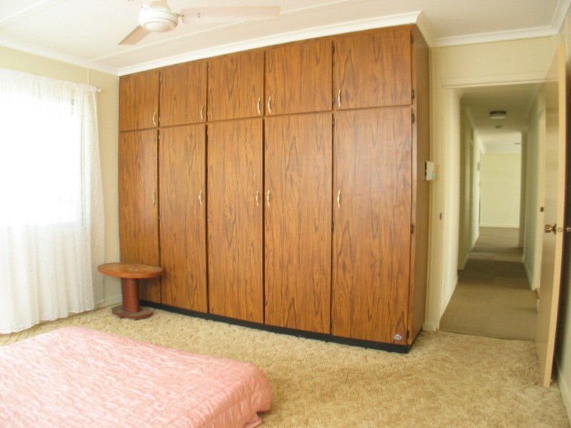 13 Sunset Crescent, Bowen QLD 4805