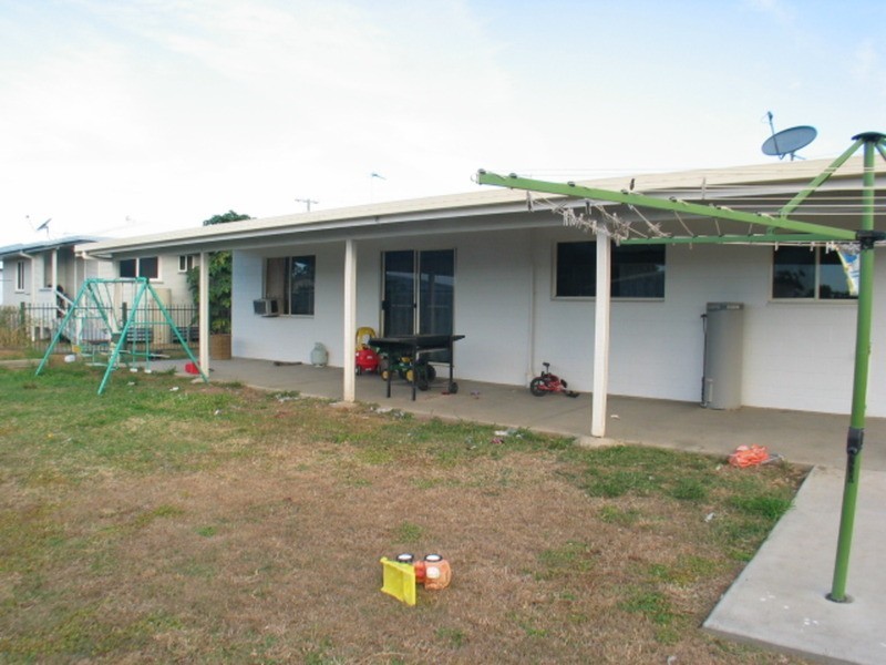 12 Emmerson Drive, Bowen QLD 4805