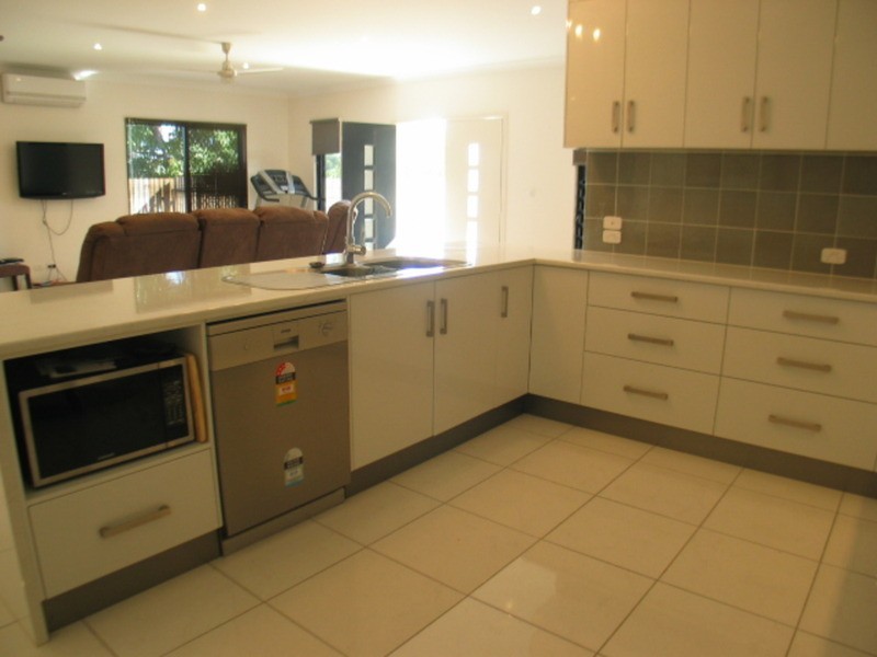 31 Matthews Street, Bowen QLD 4805