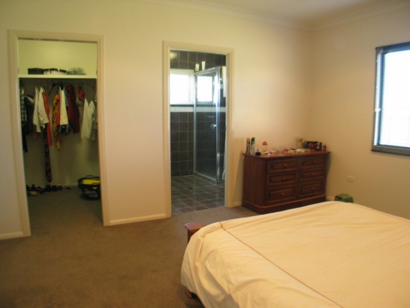 31 Matthews Street, Bowen QLD 4805
