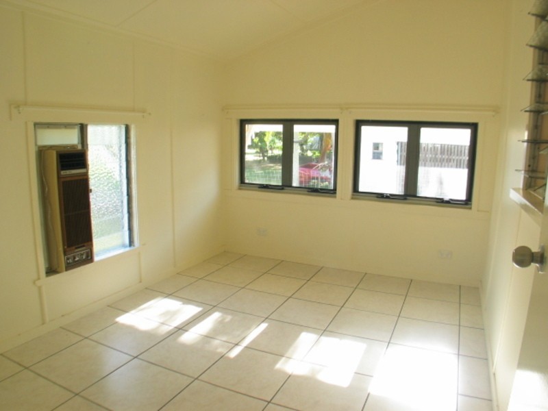 10 George Street, Bowen QLD 4805