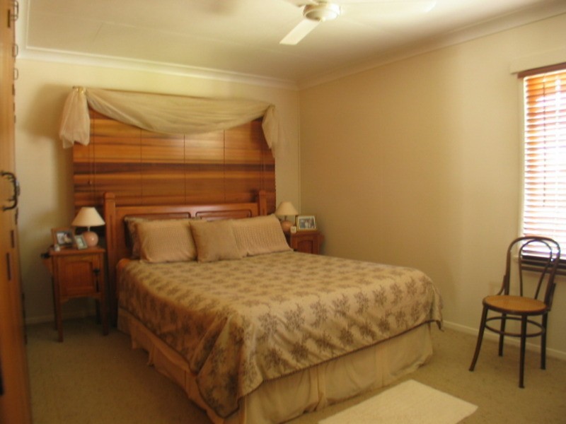 2A Sproule Street, Bowen QLD 4805