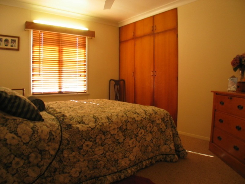 2A Sproule Street, Bowen QLD 4805