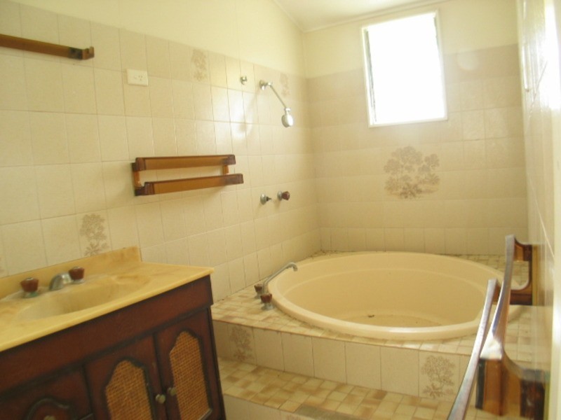 29 Potts Road, Bowen QLD 4805