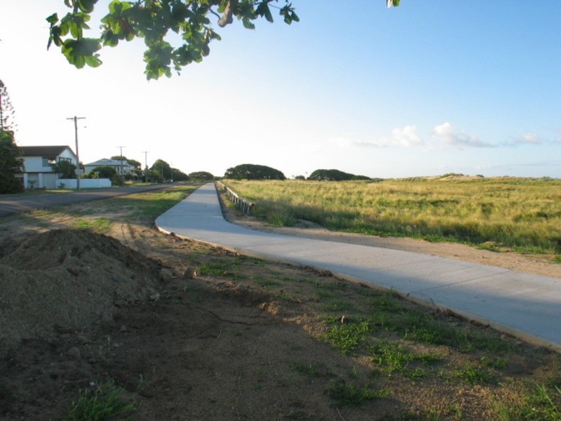 127 The Esplanade, Bowen QLD 4805