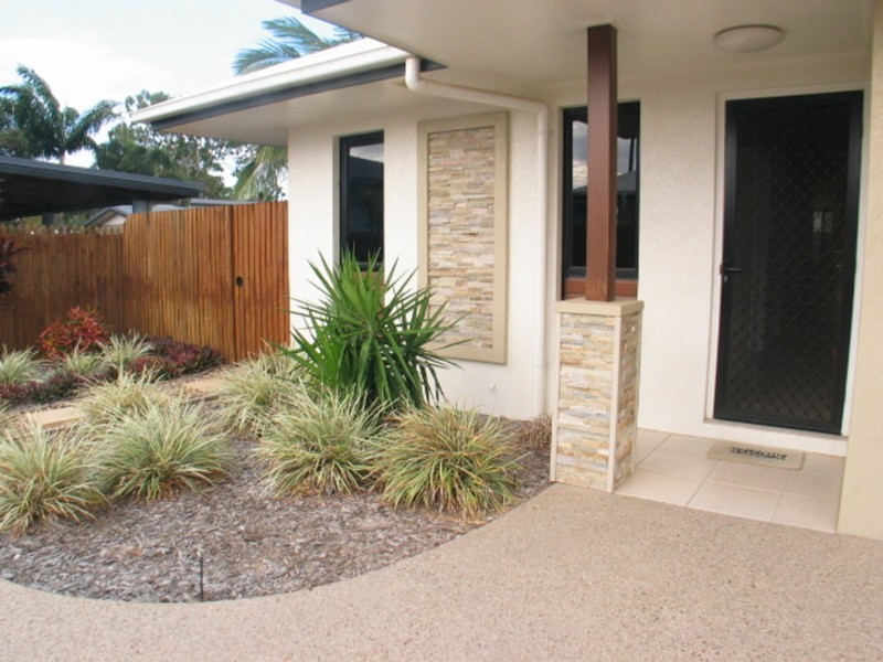 2/90 Mt Nutt Road, Bowen QLD 4805