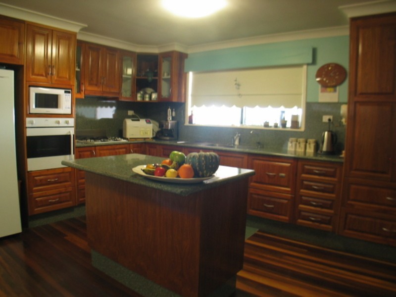 13 Philip Street, Bowen QLD 4805