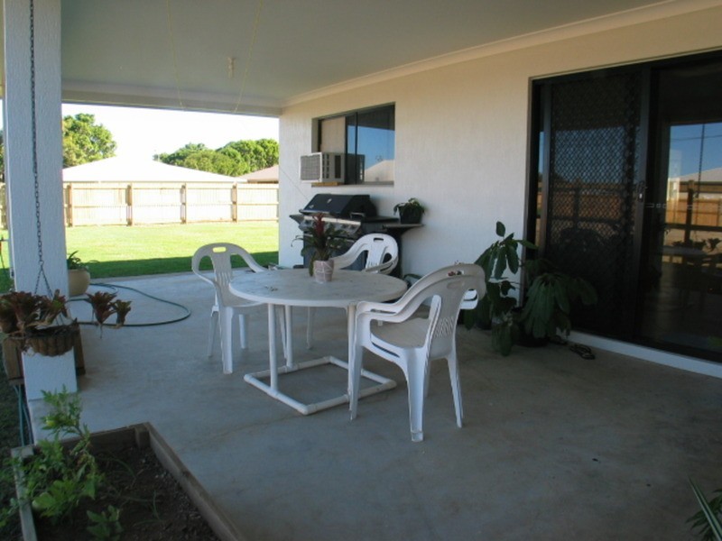 10 Lemon Grove, Bowen QLD 4805